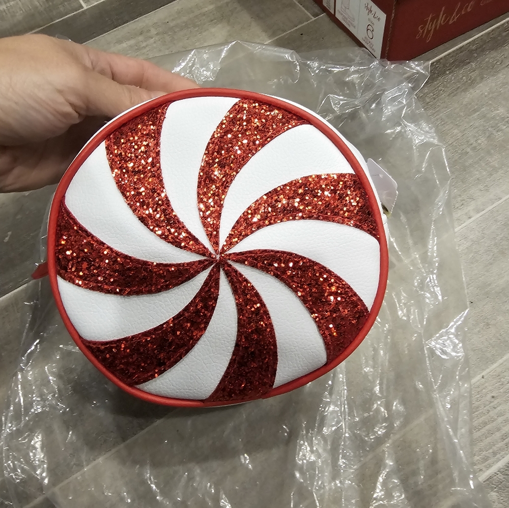 BATH AND BODY WORKS BAG